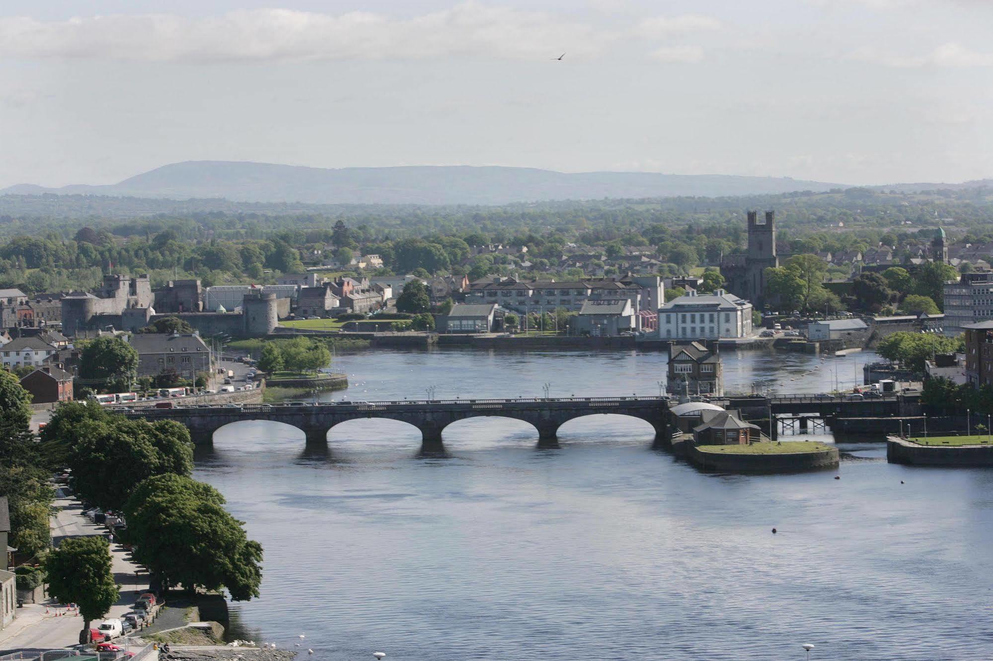Troy Self Catering Village Limerick Ireland ภายนอก รูปภาพ